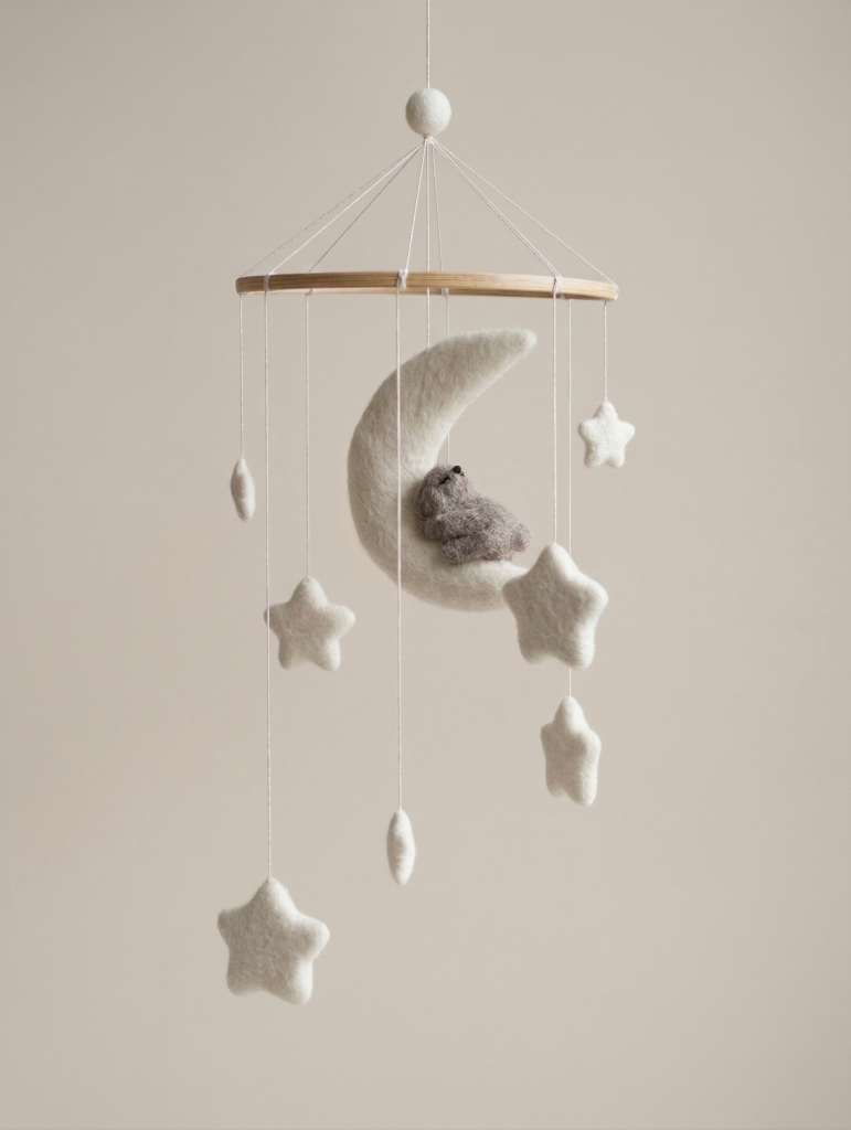 Uro til den originale sansegynge - med kanin og måne